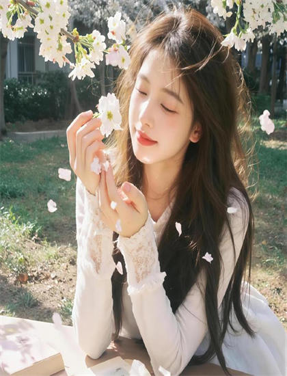 瑞典少女与当代文化：转折的戏剧性设计与情节推进 揭示电影的文化价值与意义